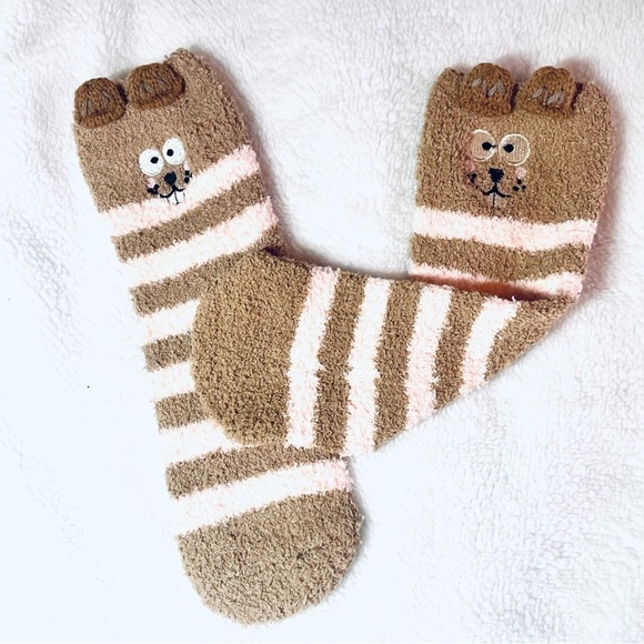 NWT LITTLE GIRL and BEAVER Gift Socks - 3D Fluffy Thick Warm Winter Socks M 5-10 - Picture 10 of 15